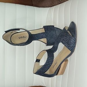 Vaneli Cheree Women's Black Leather Ankle Strap Sandals Sz 10 Wide.